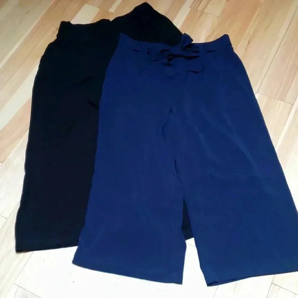 Women's Wide Leg Crop Pants Size 12 Large Bundle - Picture 1 of 10